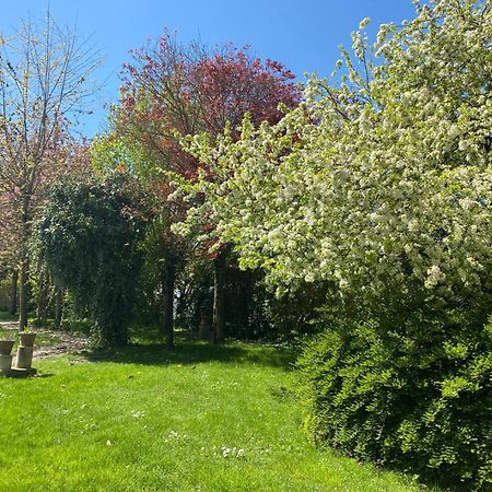 La Closerie Des Sacres Lavannes Exteriér fotografie