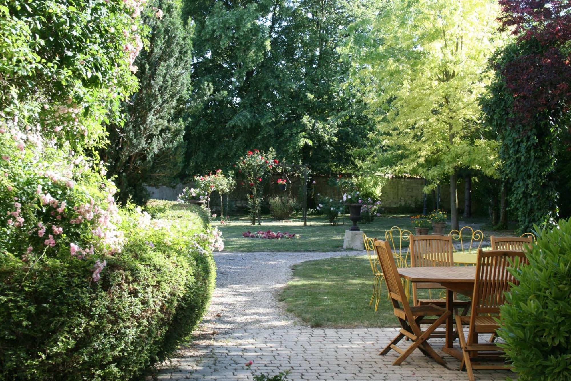 La Closerie Des Sacres Lavannes Exteriér fotografie